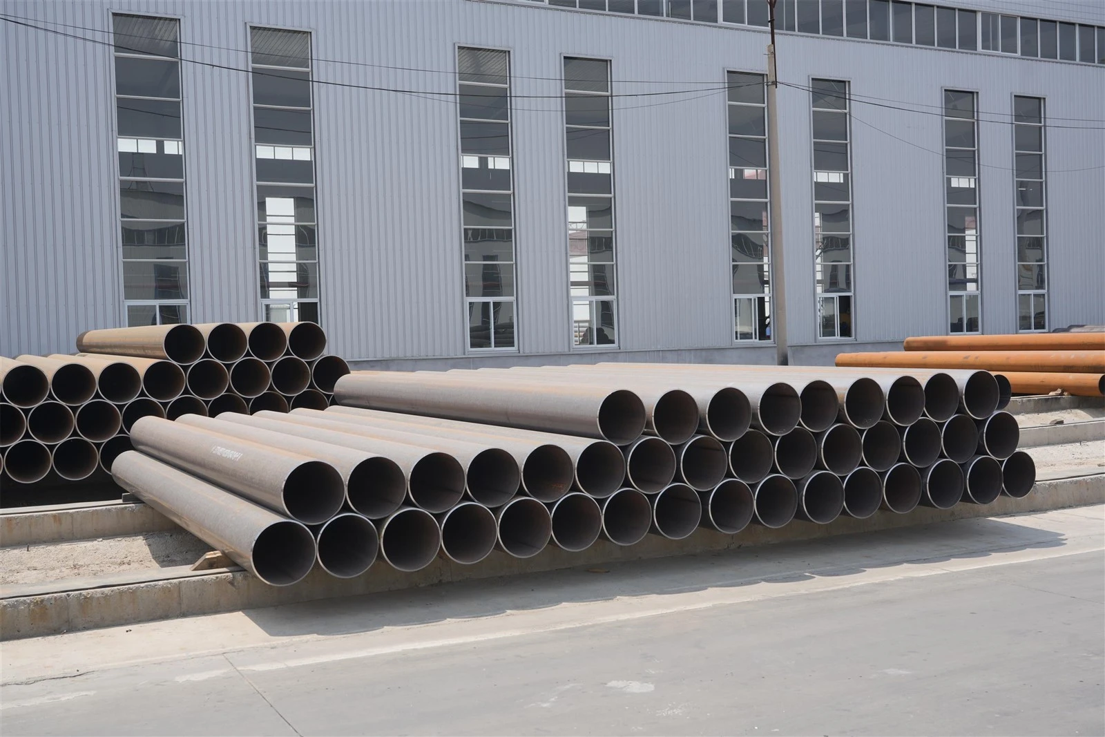 Efficient Thermal Distribution: The Role Of ERW Steel Pipes in Modern Urban D...
