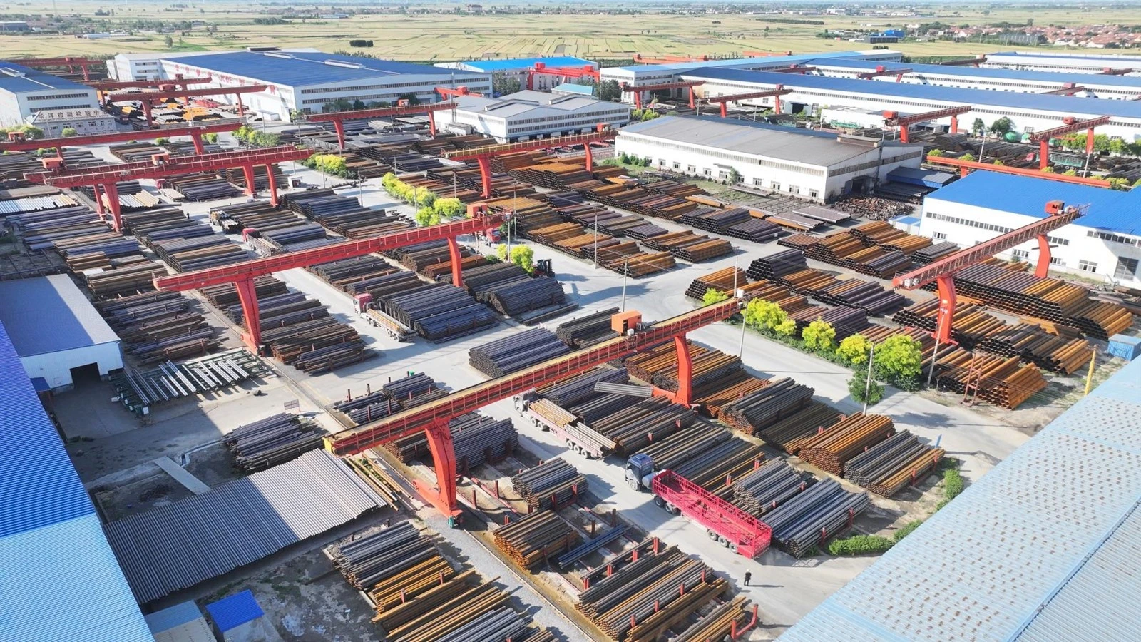 Huayang Steel Pipe Freight Yard Huayang Steel Pipe Freight Yard